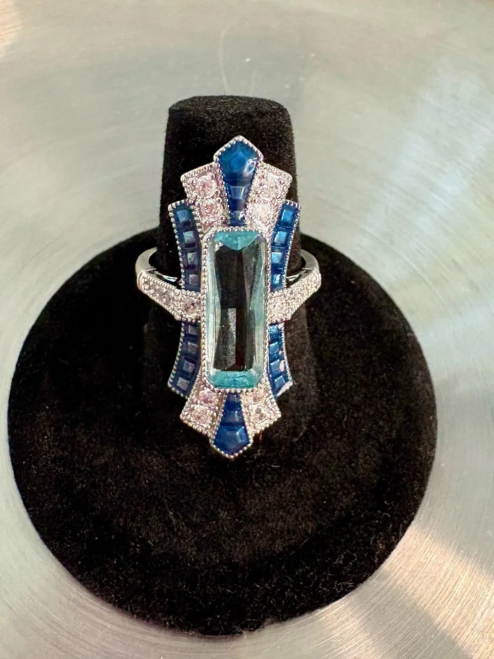 Vintage Art Deco style silver tone ring